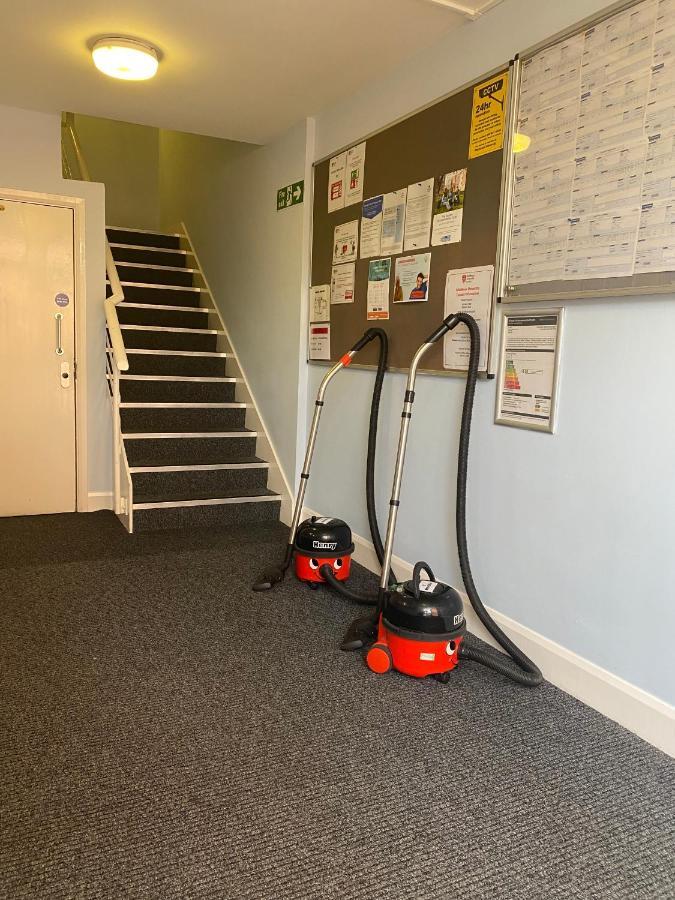 Charming Rooms For Students Only, Cricklewood Lane - Sk Londra Esterno foto
