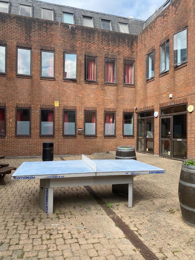 Charming Rooms For Students Only, Cricklewood Lane - Sk Londra Esterno foto